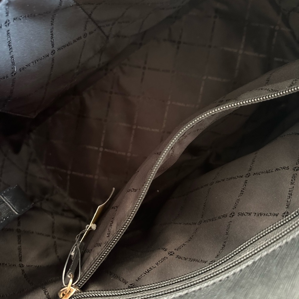Michael Kors Black Structured Tote Bag - Picture 3 of 6